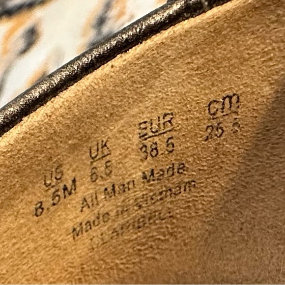 Gun metal gray brogue style flats - Picture 9 of 9